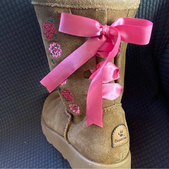 BearPaw “Carly” Shearling Boot Nubuck - Picture 11 of 15